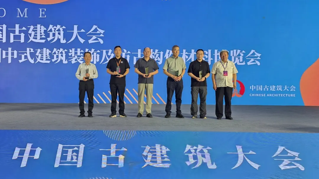 1759127045668448.png 640.webp (3).png
